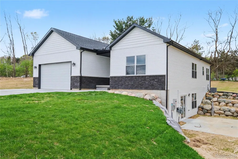 17311 Timber Creek Rose Township, MI 48442