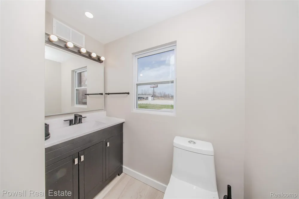 4118 Griswold Road Port Huron City, MI 48060