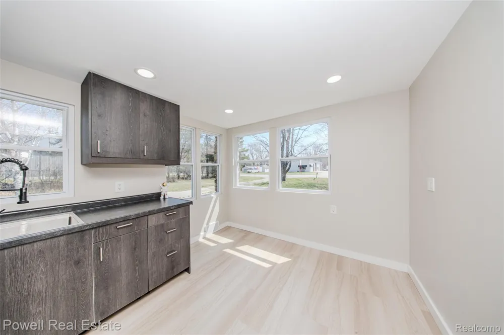 4118 Griswold Road Port Huron City, MI 48060