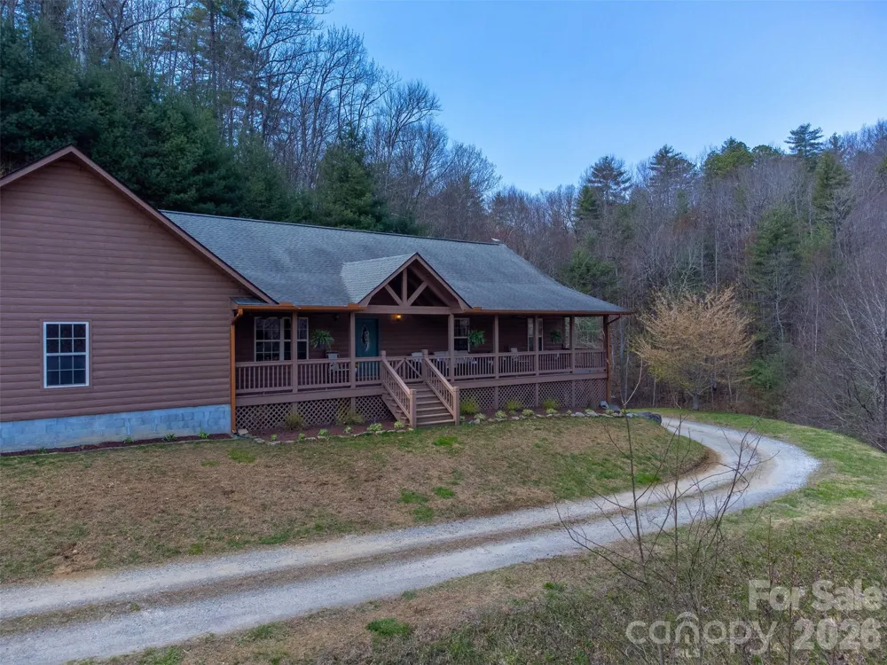 1960 Atoah Road Robbinsville, NC 28771