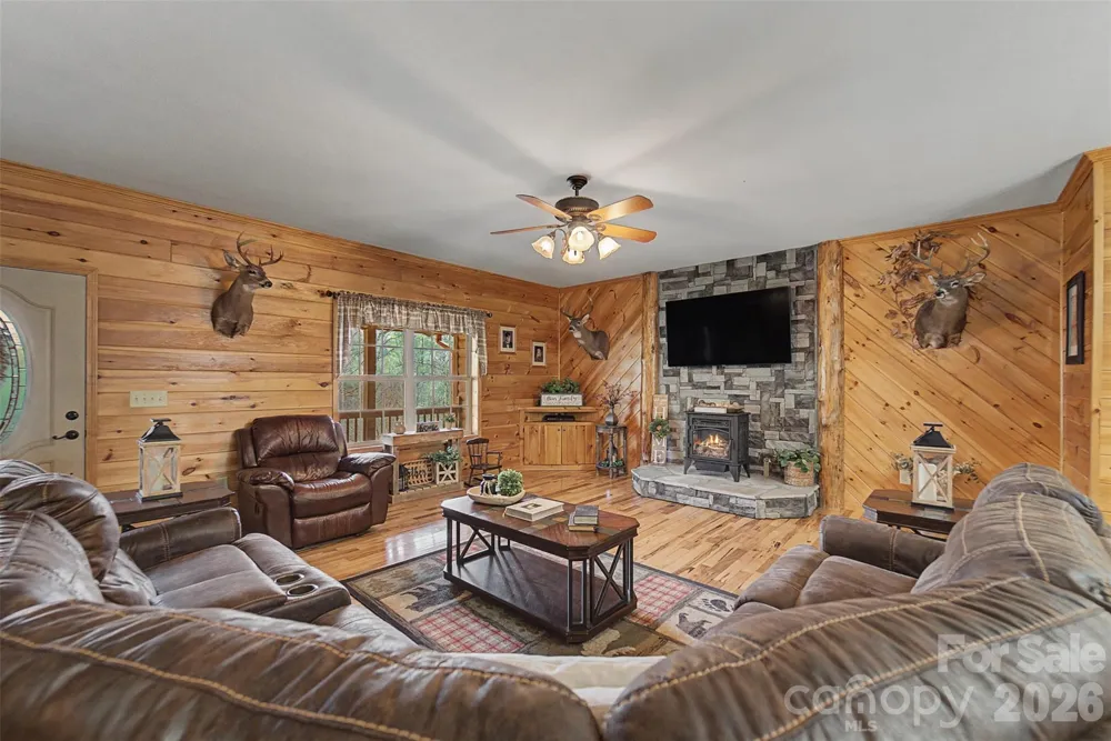1960 Atoah Road Robbinsville, NC 28771