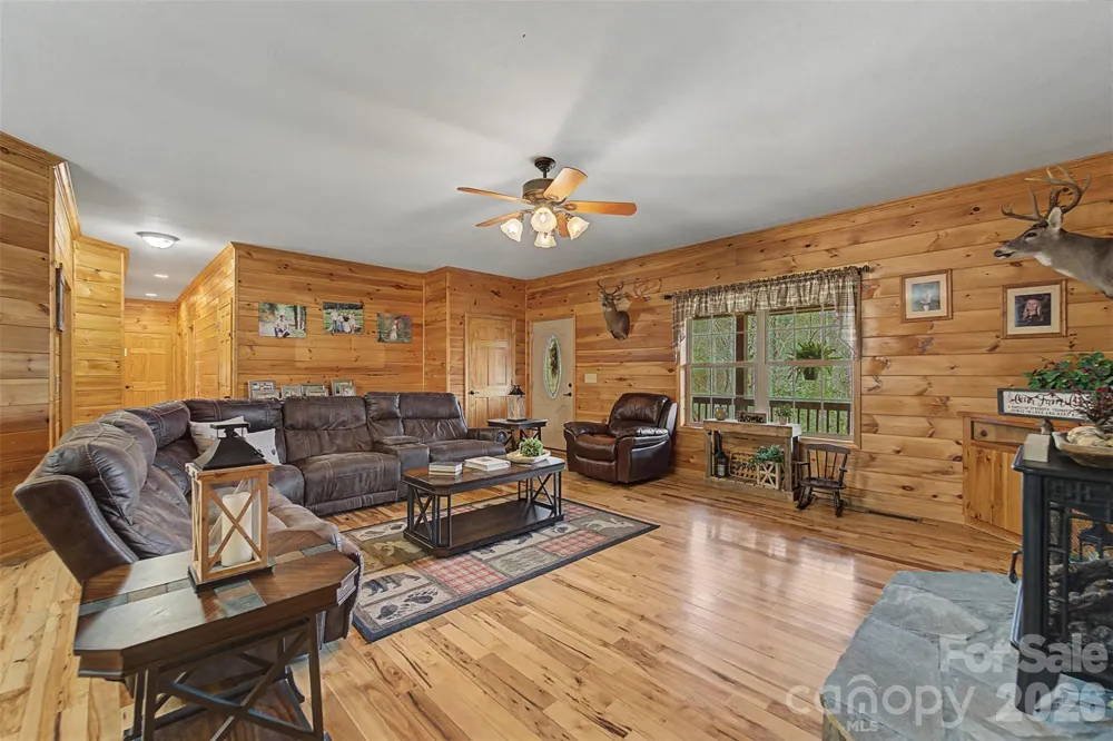 1960 Atoah Road Robbinsville, NC 28771