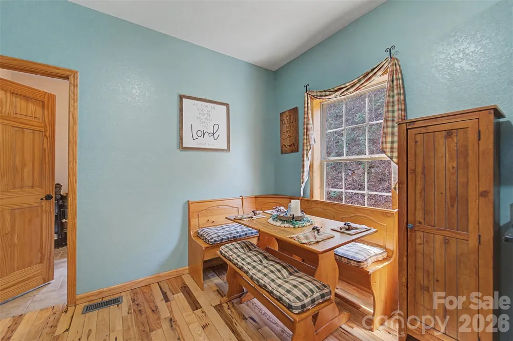 1960 Atoah Road Robbinsville, NC 28771