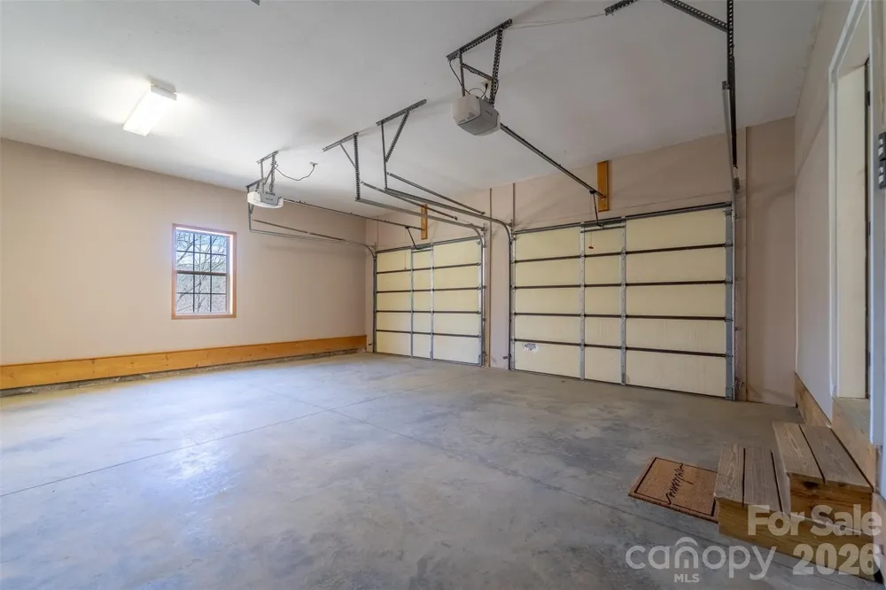 1960 Atoah Road Robbinsville, NC 28771
