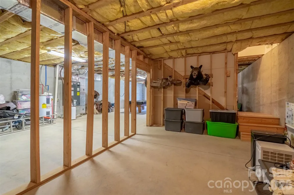 1960 Atoah Road Robbinsville, NC 28771