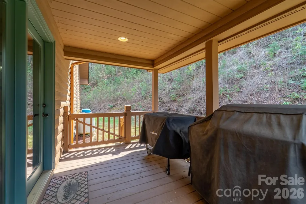 1960 Atoah Road Robbinsville, NC 28771
