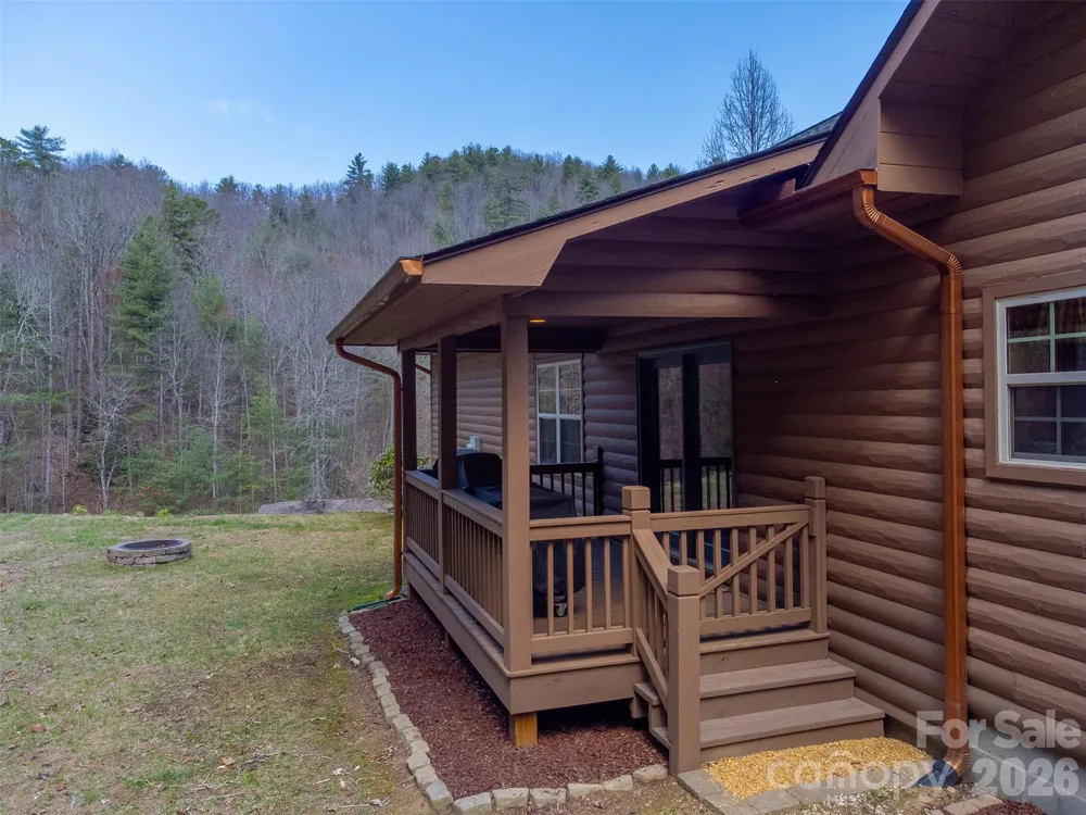1960 Atoah Road Robbinsville, NC 28771