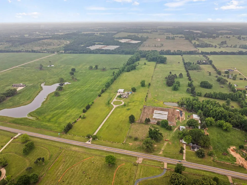 2320 W State Hwy 11 Pittsburg, TX 75686