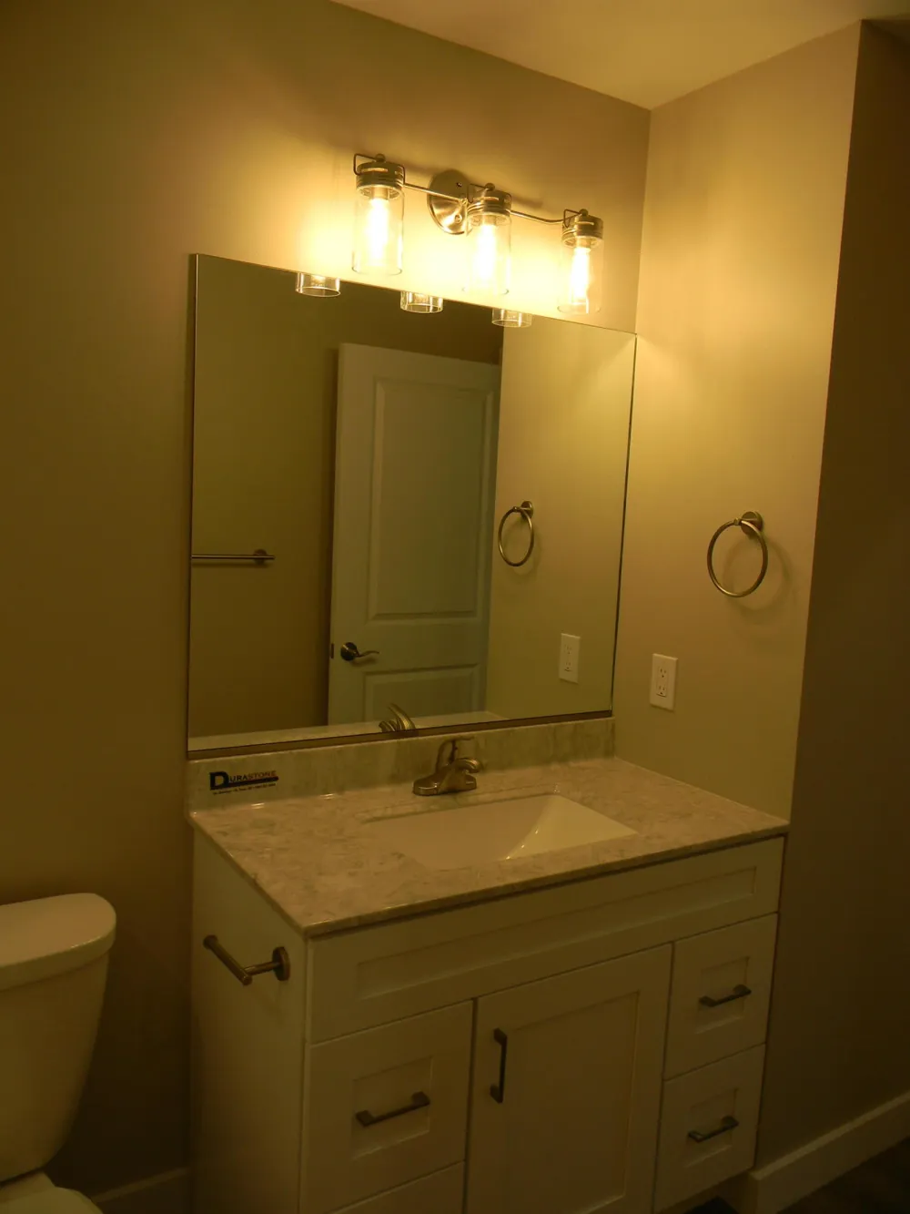 210 Taylors Court Scottville, MI 49454