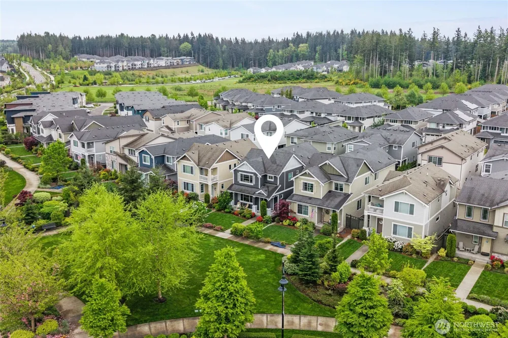 32879 Ten Trails Pkwy SE Black Diamond, WA 98010