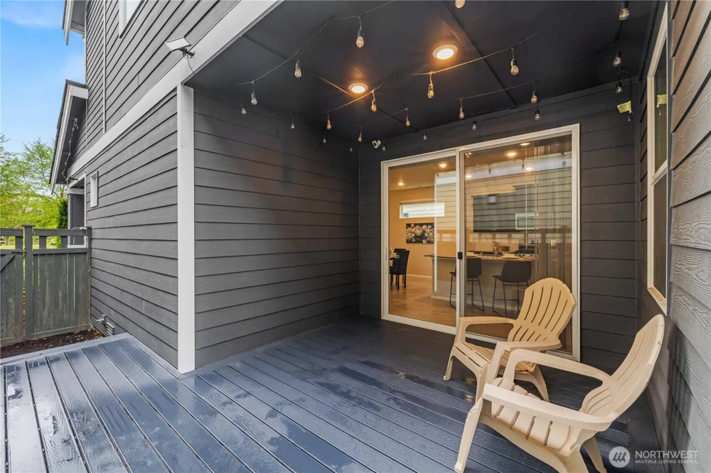 32879 Ten Trails Pkwy SE Black Diamond, WA 98010