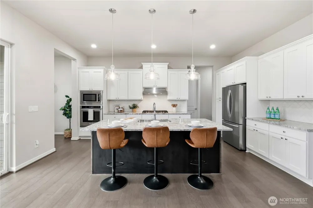 23612 SE Aspen Street Black Diamond, WA 98010