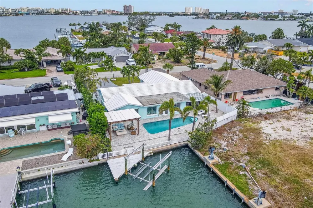 650 64TH AVENUE St Pete Beach, FL 33706