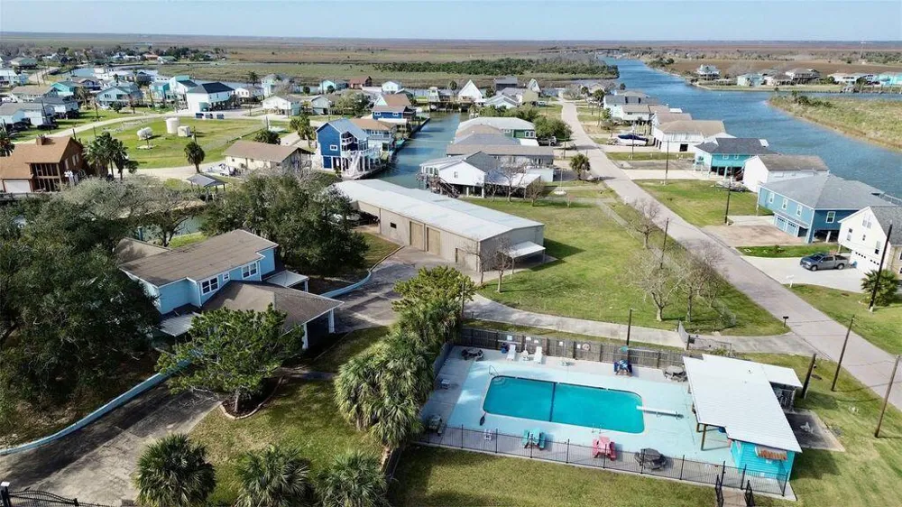 7 Flounder Circle Freeport, TX 77541