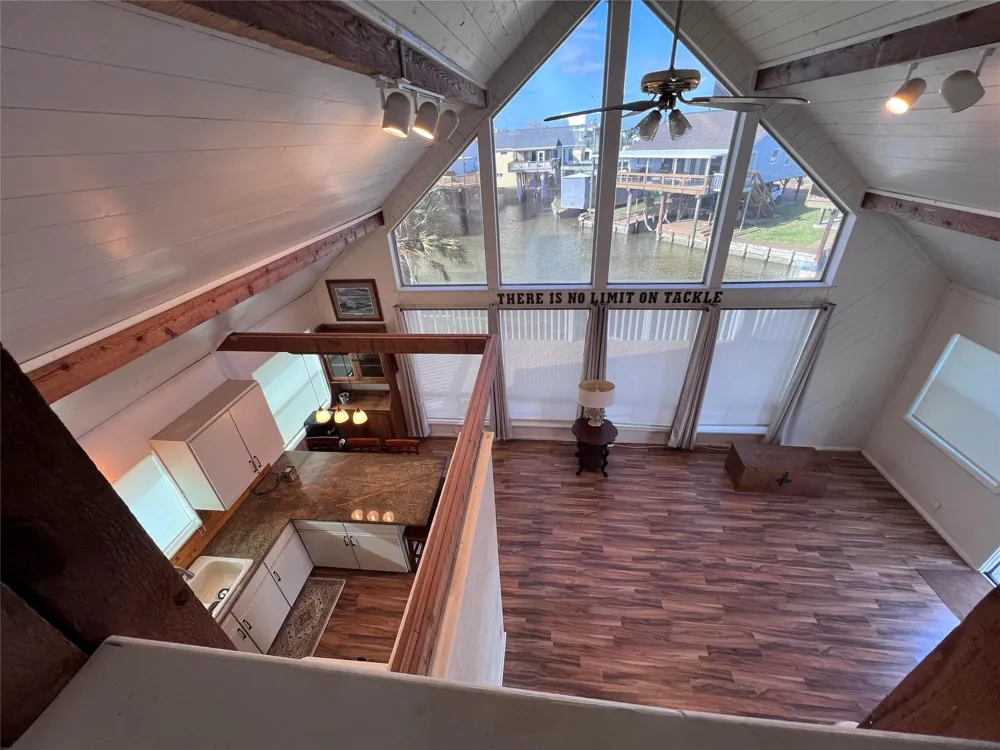 7 Flounder Circle Freeport, TX 77541