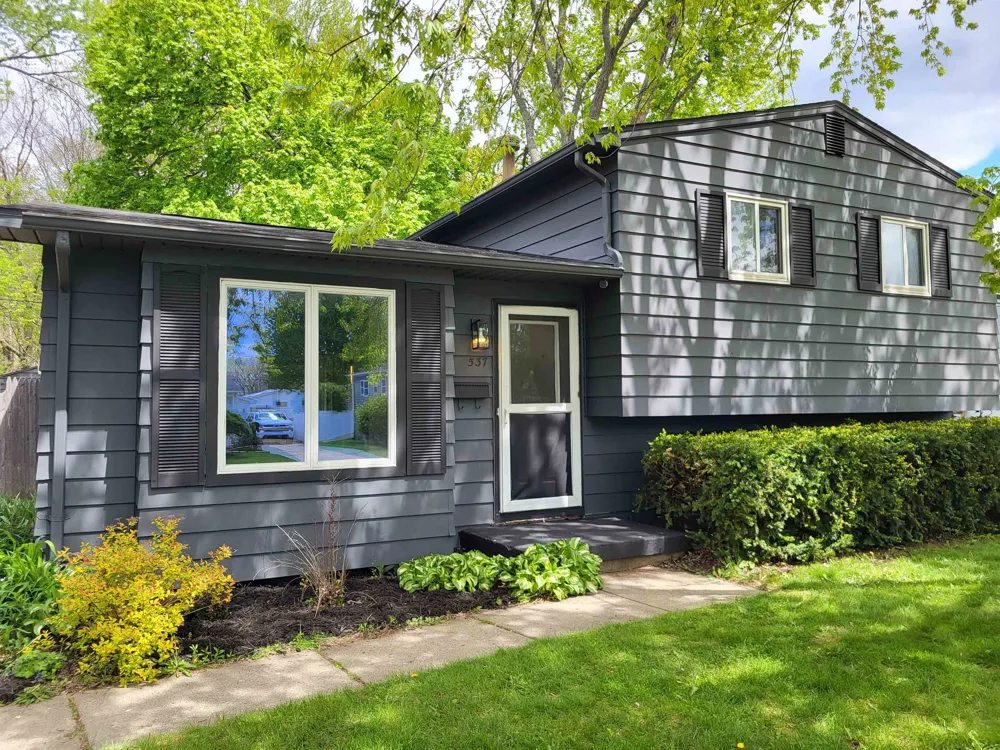 537 Clarion Street Clio City, MI 48420