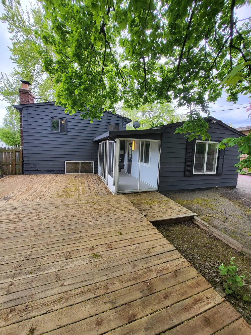 537 Clarion Street Clio City, MI 48420