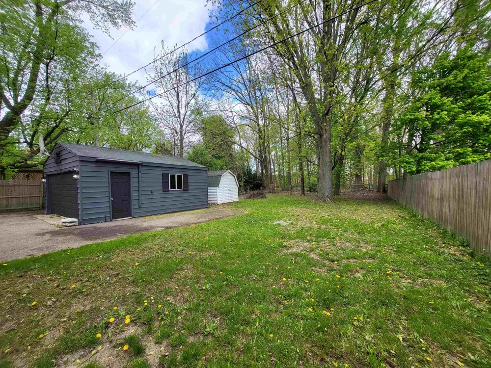 537 Clarion Street Clio City, MI 48420