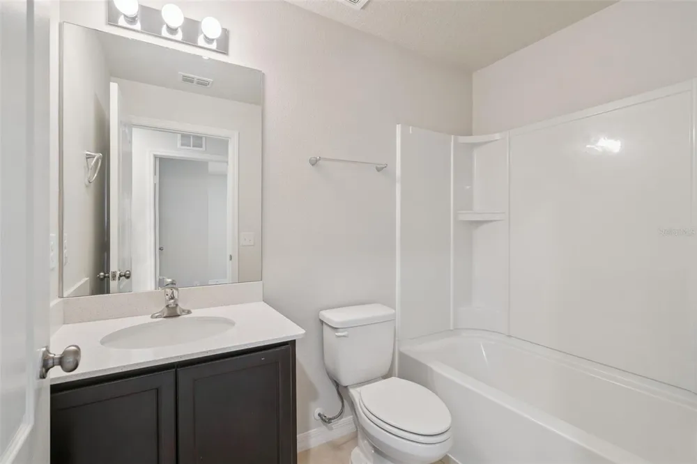 2414 CASPIAN DRIVE Lakeland, FL 33805