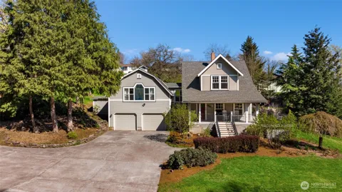602 NW 18th Loop