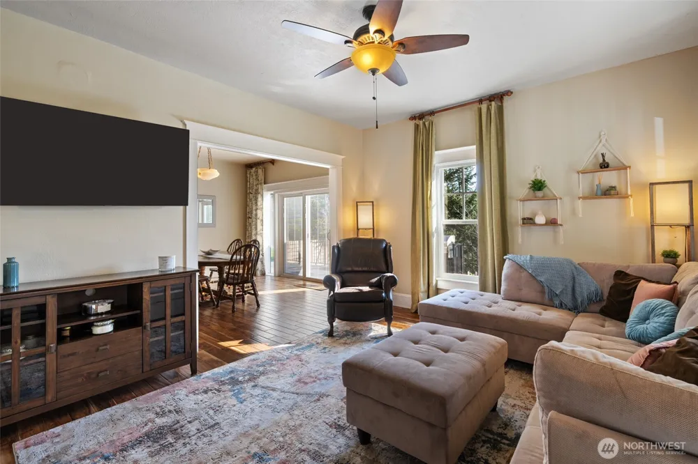 602 NW 18th Loop Camas, WA 98607