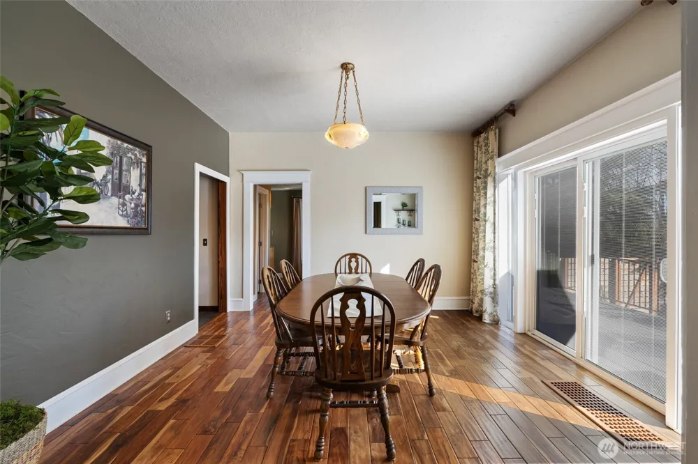 602 NW 18th Loop Camas, WA 98607