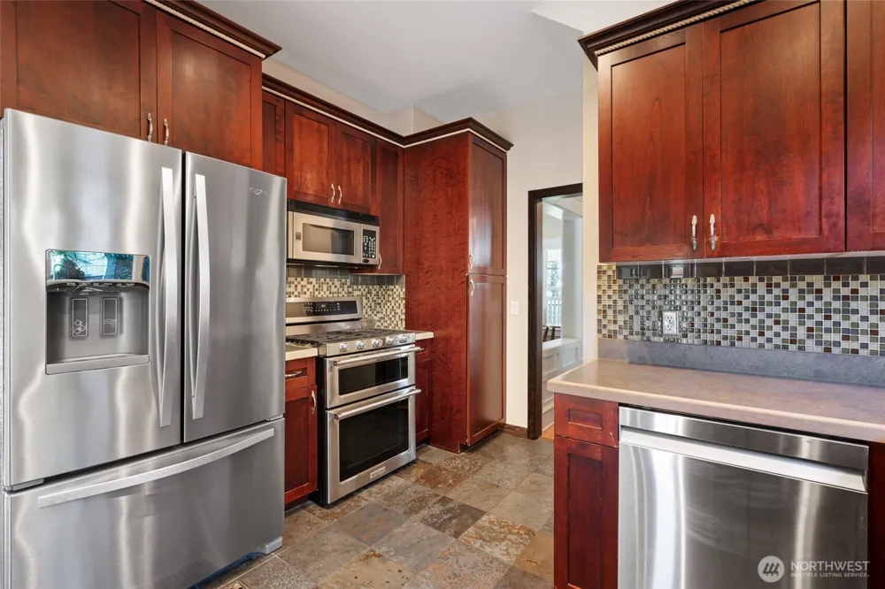 602 NW 18th Loop Camas, WA 98607
