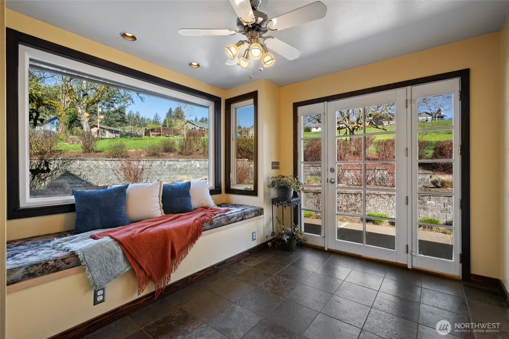 602 NW 18th Loop Camas, WA 98607