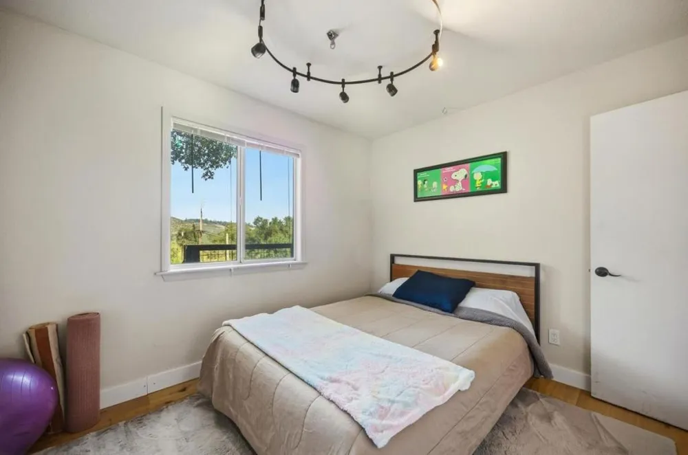 2353 Stagecoach Canyon Road Pope Valley, CA 94567