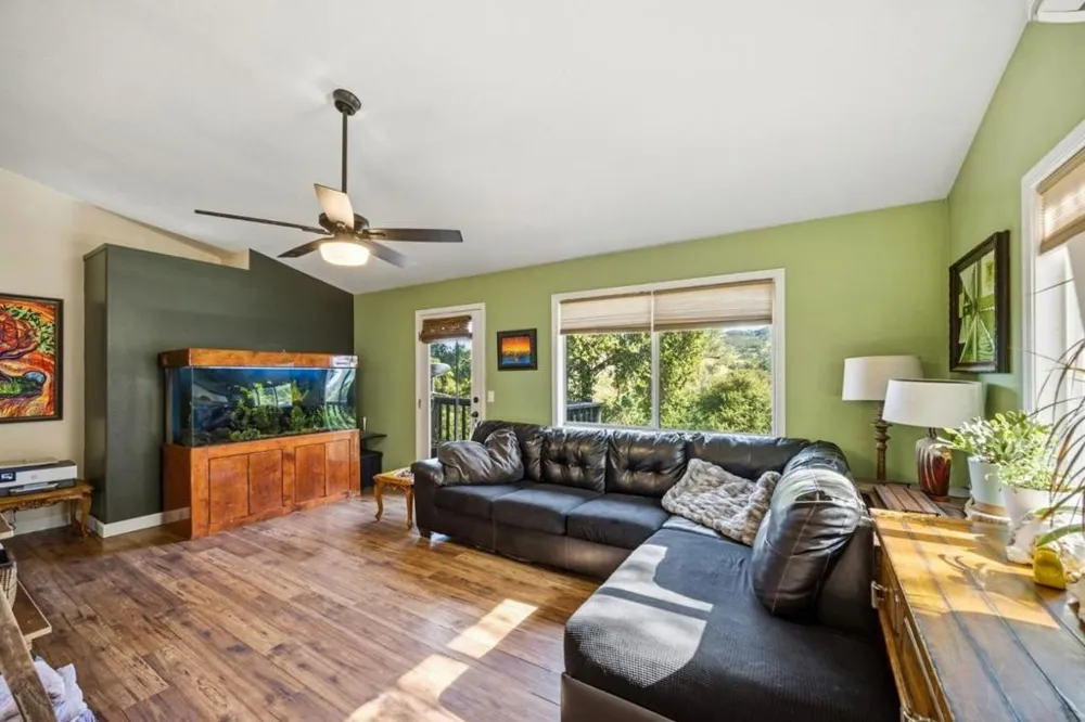 2353 Stagecoach Canyon Road Pope Valley, CA 94567