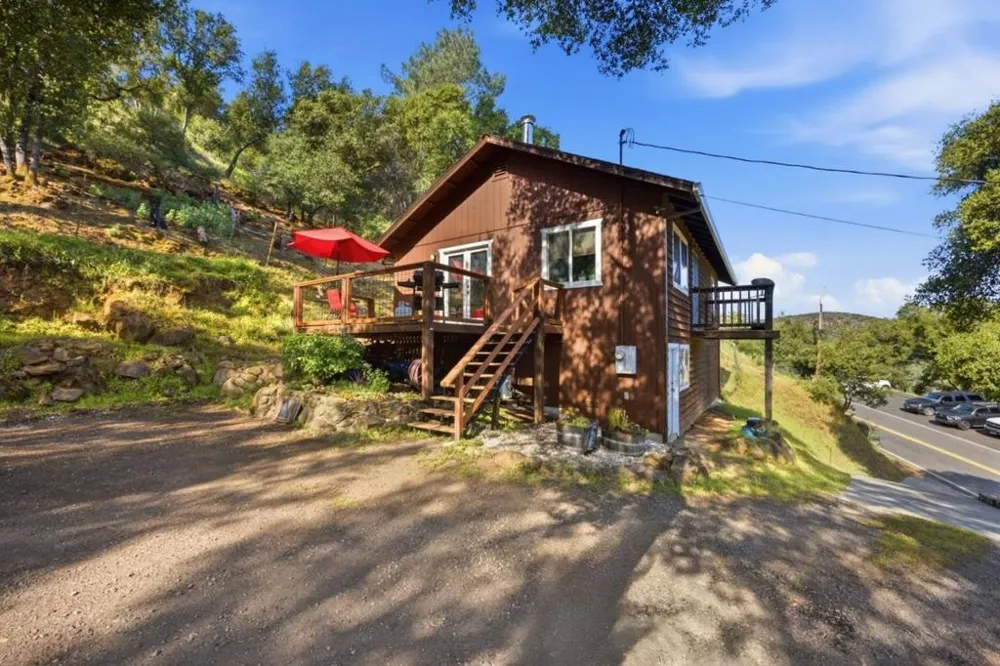 2353 Stagecoach Canyon Road Pope Valley, CA 94567