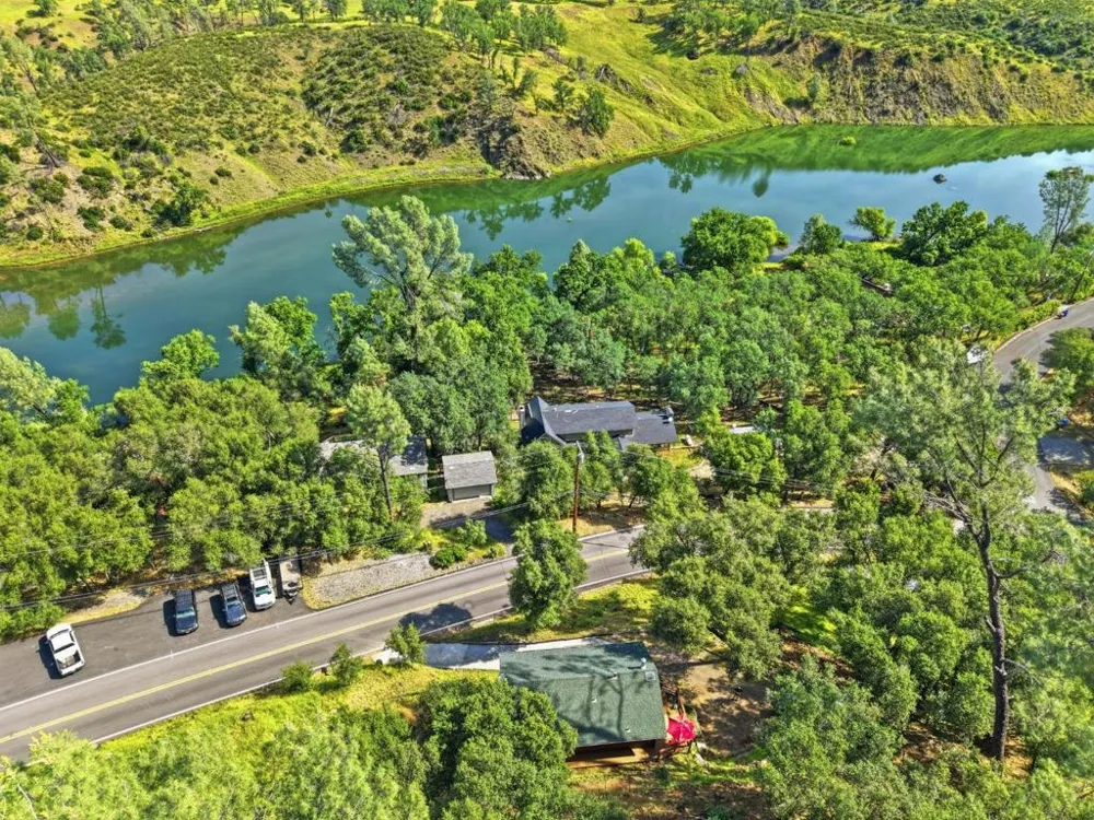 2353 Stagecoach Canyon Road Pope Valley, CA 94567