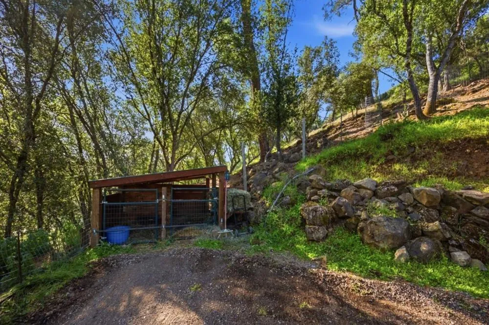 2353 Stagecoach Canyon Road Pope Valley, CA 94567