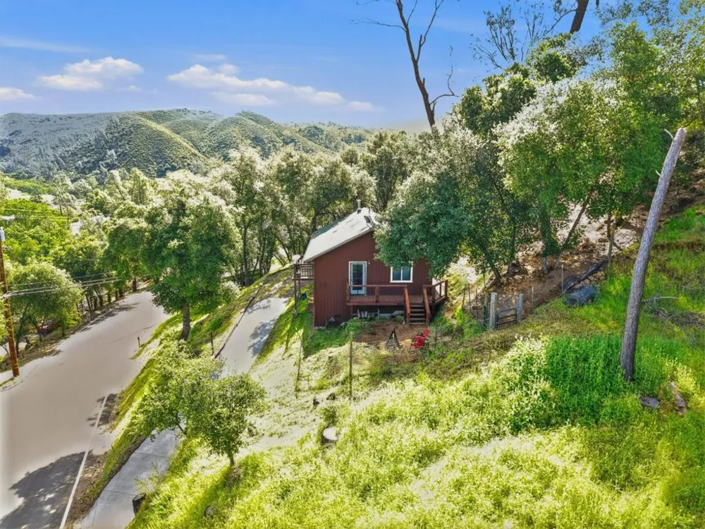 2353 Stagecoach Canyon Road Pope Valley, CA 94567