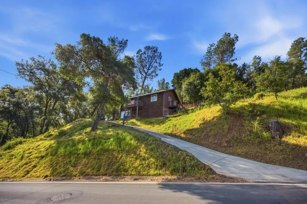 2353 Stagecoach Canyon Road Pope Valley, CA 94567