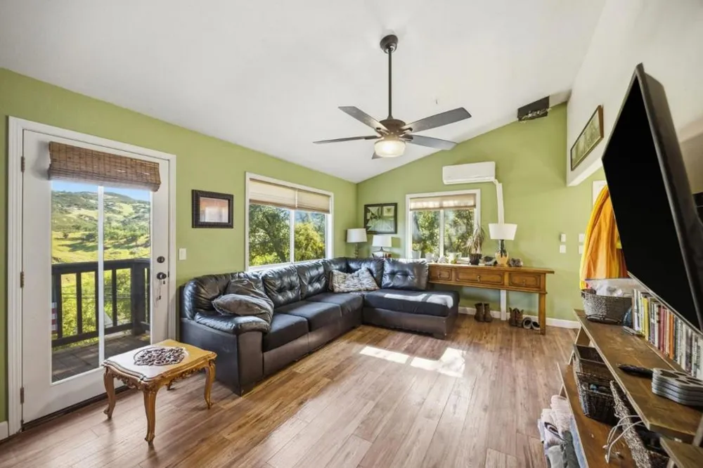 2353 Stagecoach Canyon Road Pope Valley, CA 94567