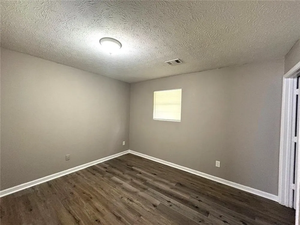 1990 Lown Farm Lane Lithonia, GA 30058