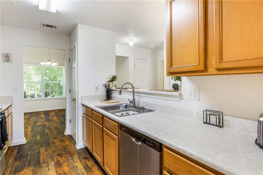 565 Carlton Pointe Drive Palmetto, GA 30268