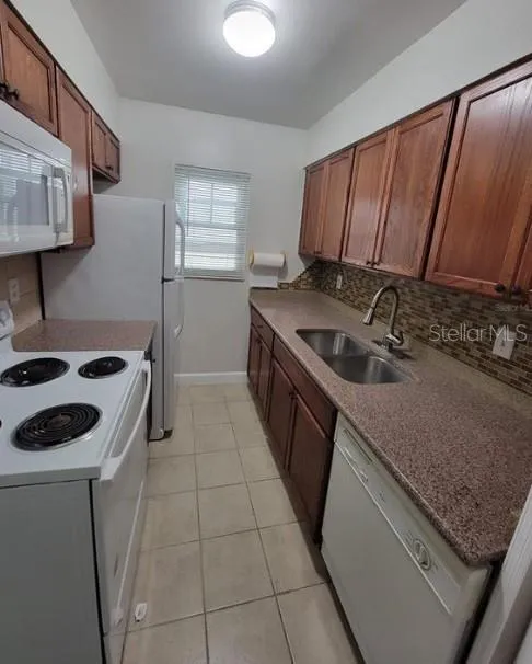 817 SKY LAKE CIRCLE #A Orlando, FL 32809