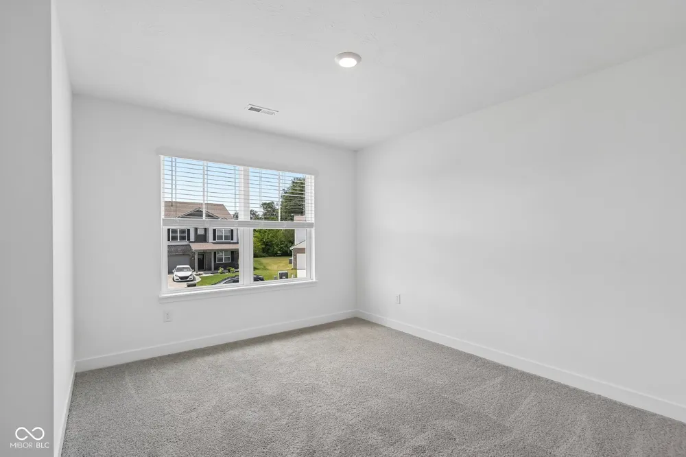 100 Ames Drive Whiteland, IN 46184
