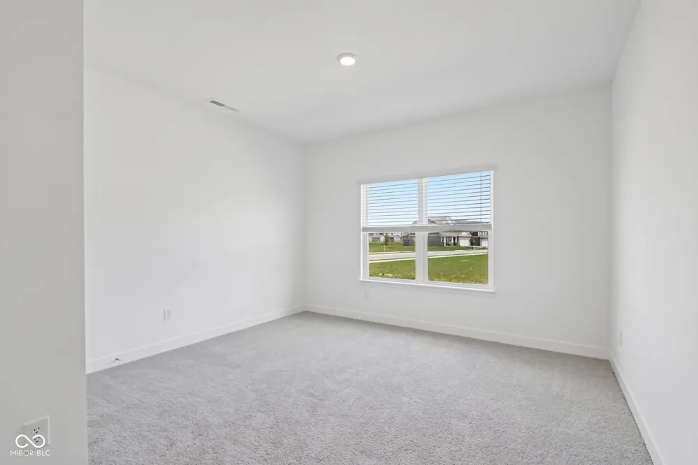 100 Ames Drive Whiteland, IN 46184