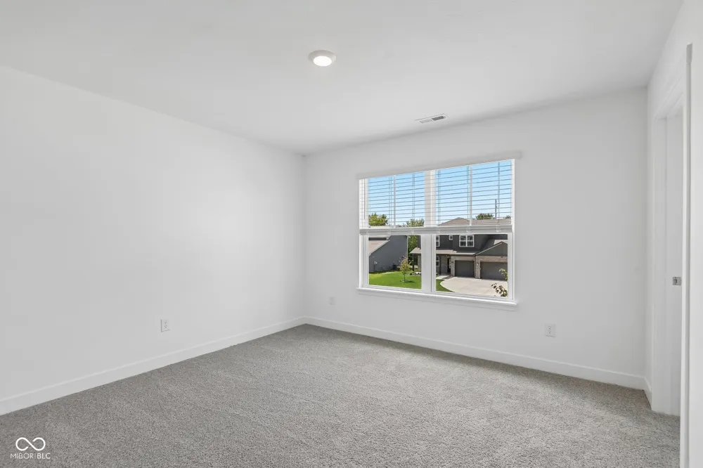 100 Ames Drive Whiteland, IN 46184