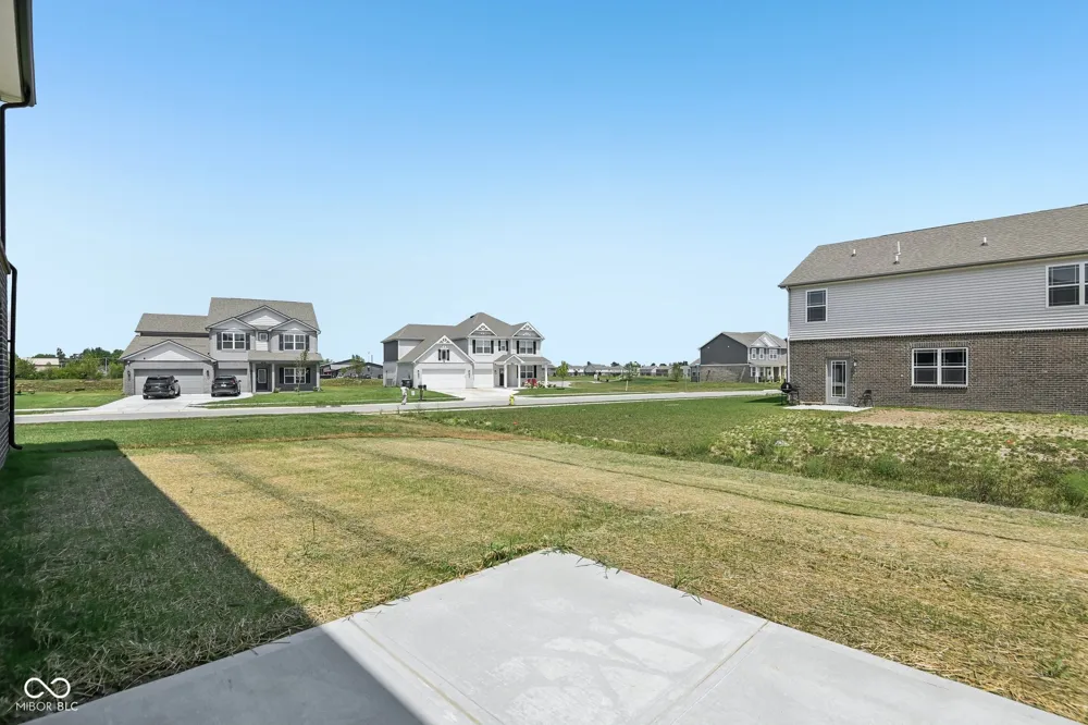 100 Ames Drive Whiteland, IN 46184