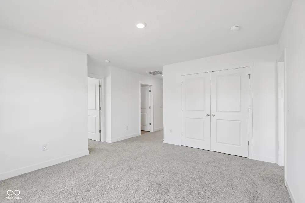 100 Ames Drive Whiteland, IN 46184