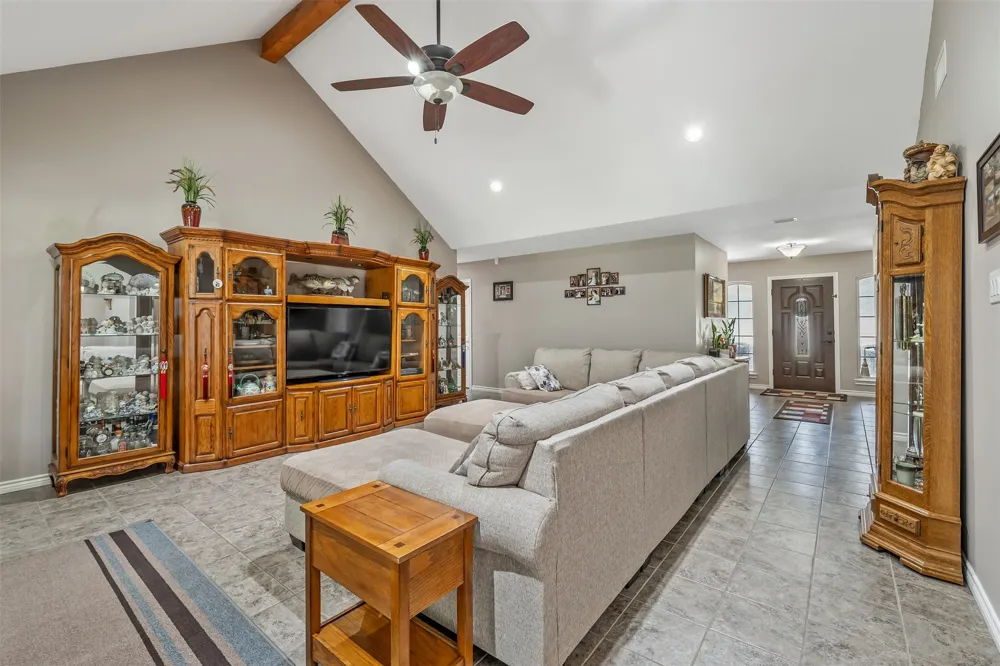 19135 Bynum Flint, TX 75762
