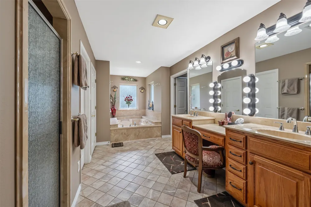 19135 Bynum Flint, TX 75762
