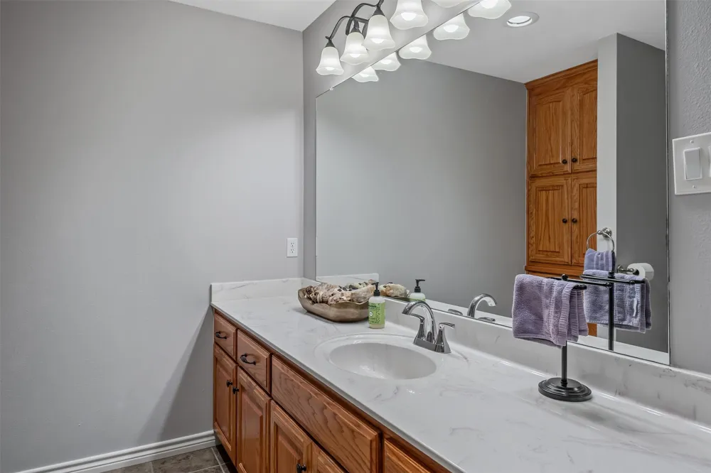19135 Bynum Flint, TX 75762