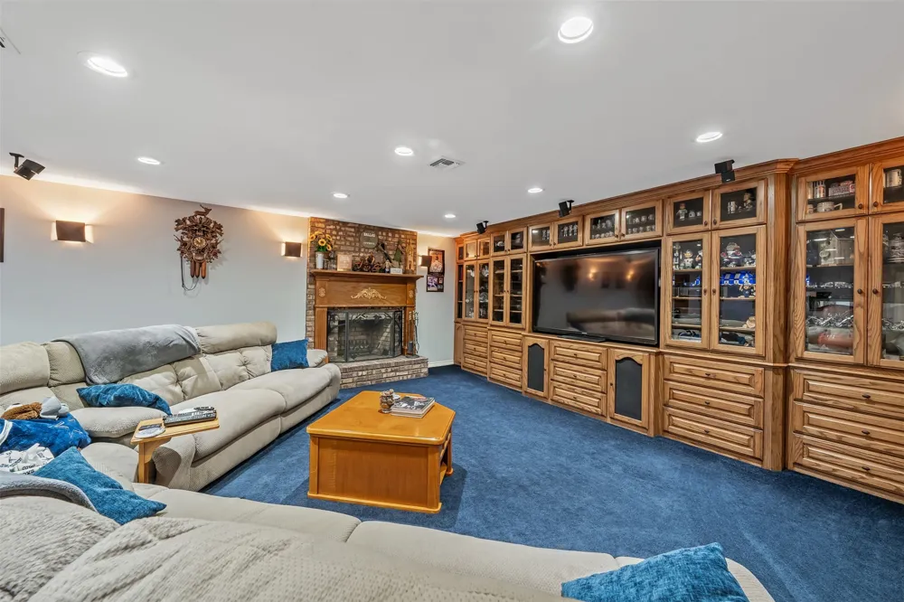 19135 Bynum Flint, TX 75762