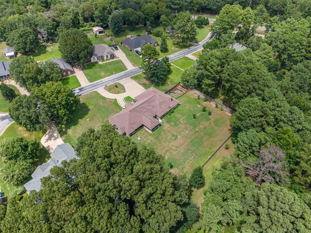 19135 Bynum Flint, TX 75762