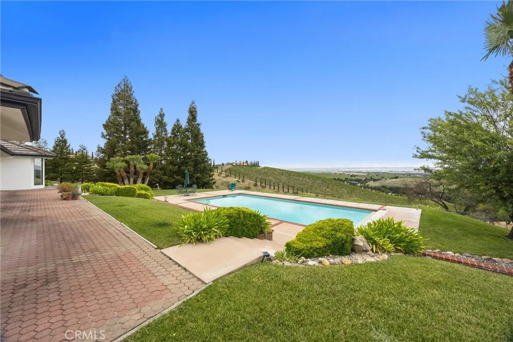 4205 High Grove Road Templeton, CA 93465